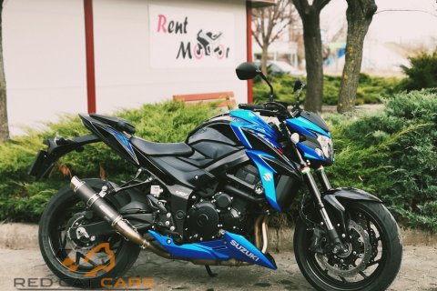 Suzuki a